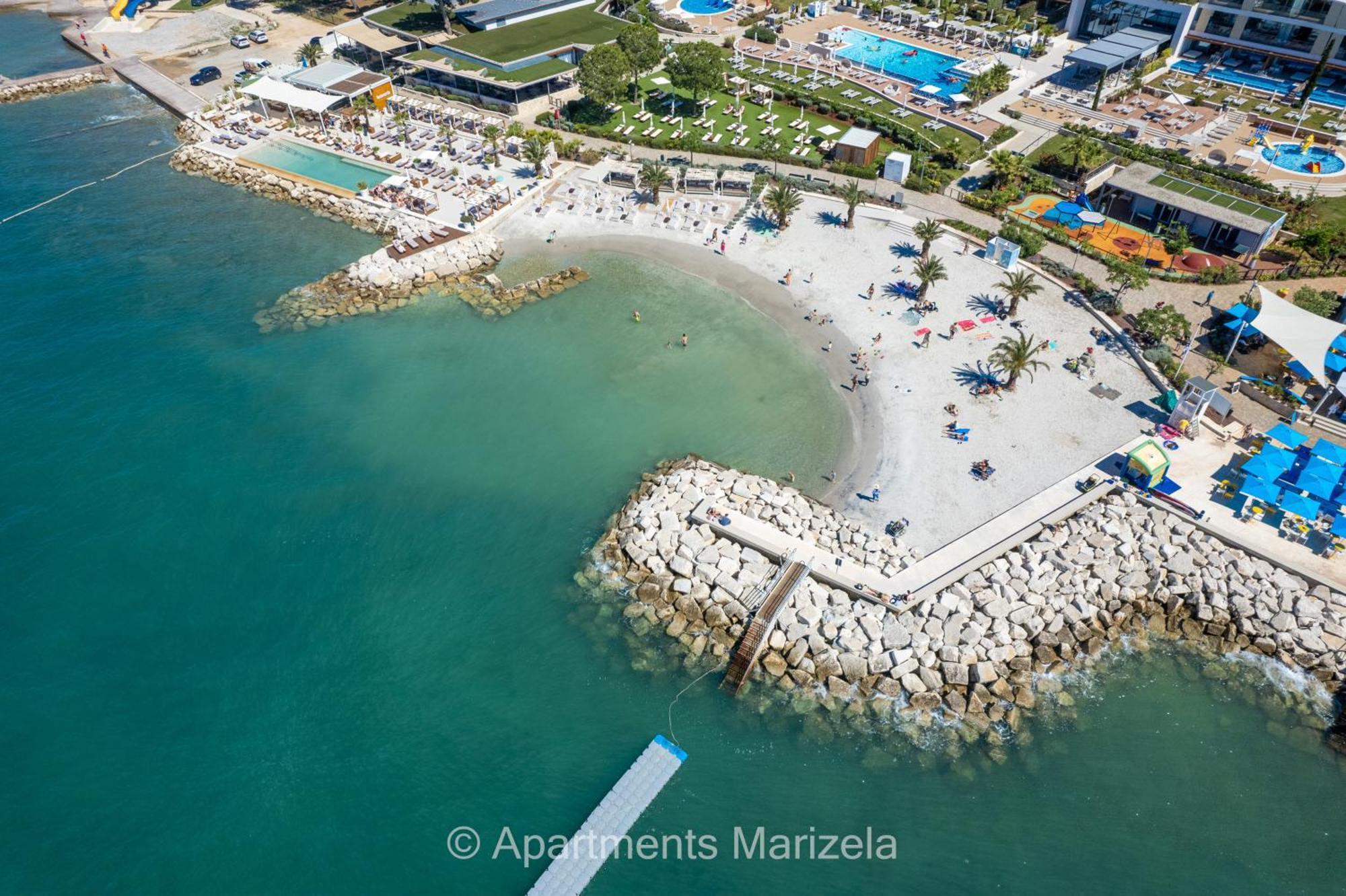 Apartments Marizela Porec Exterior photo