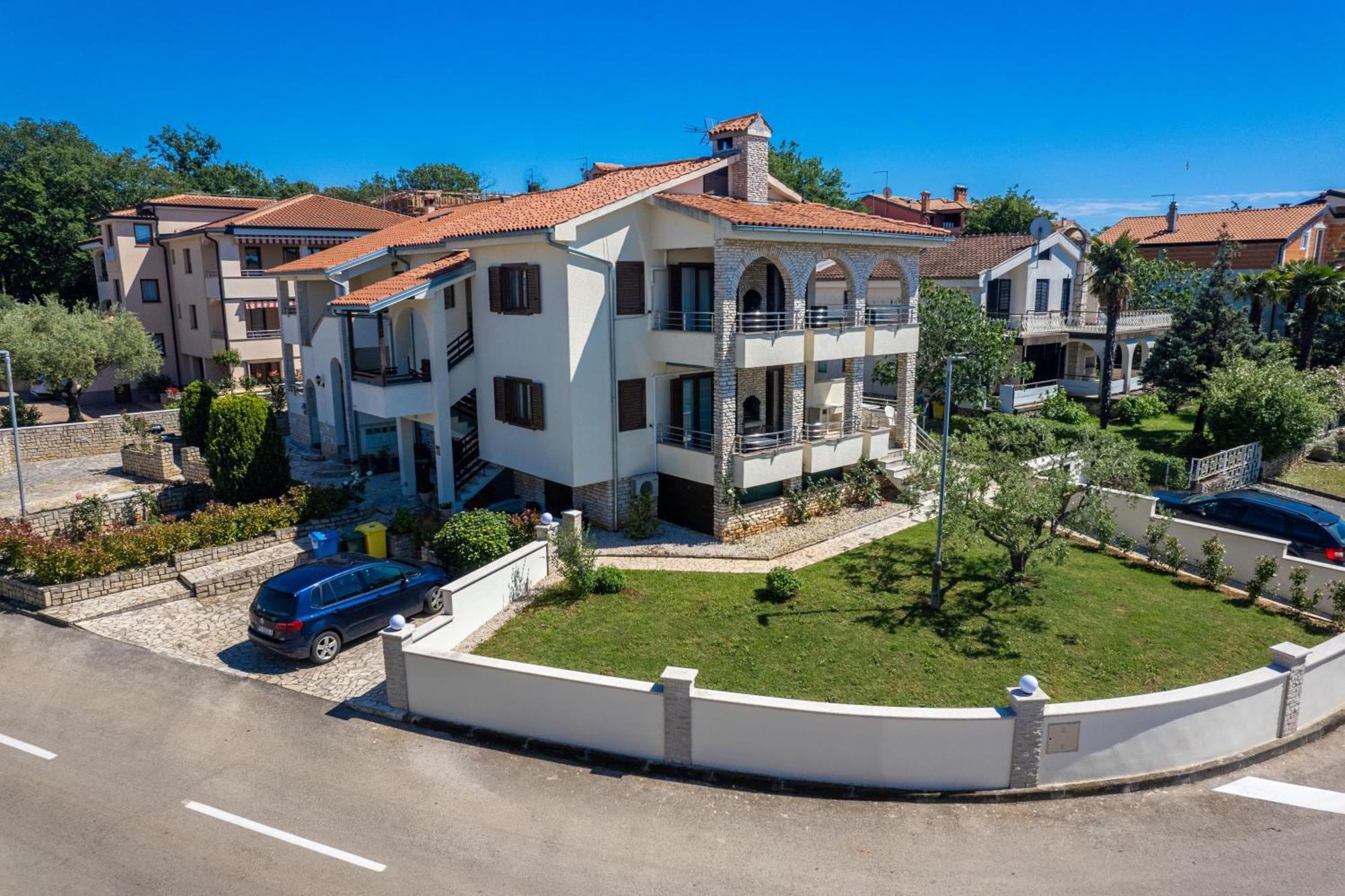 Apartments Marizela Porec Exterior photo