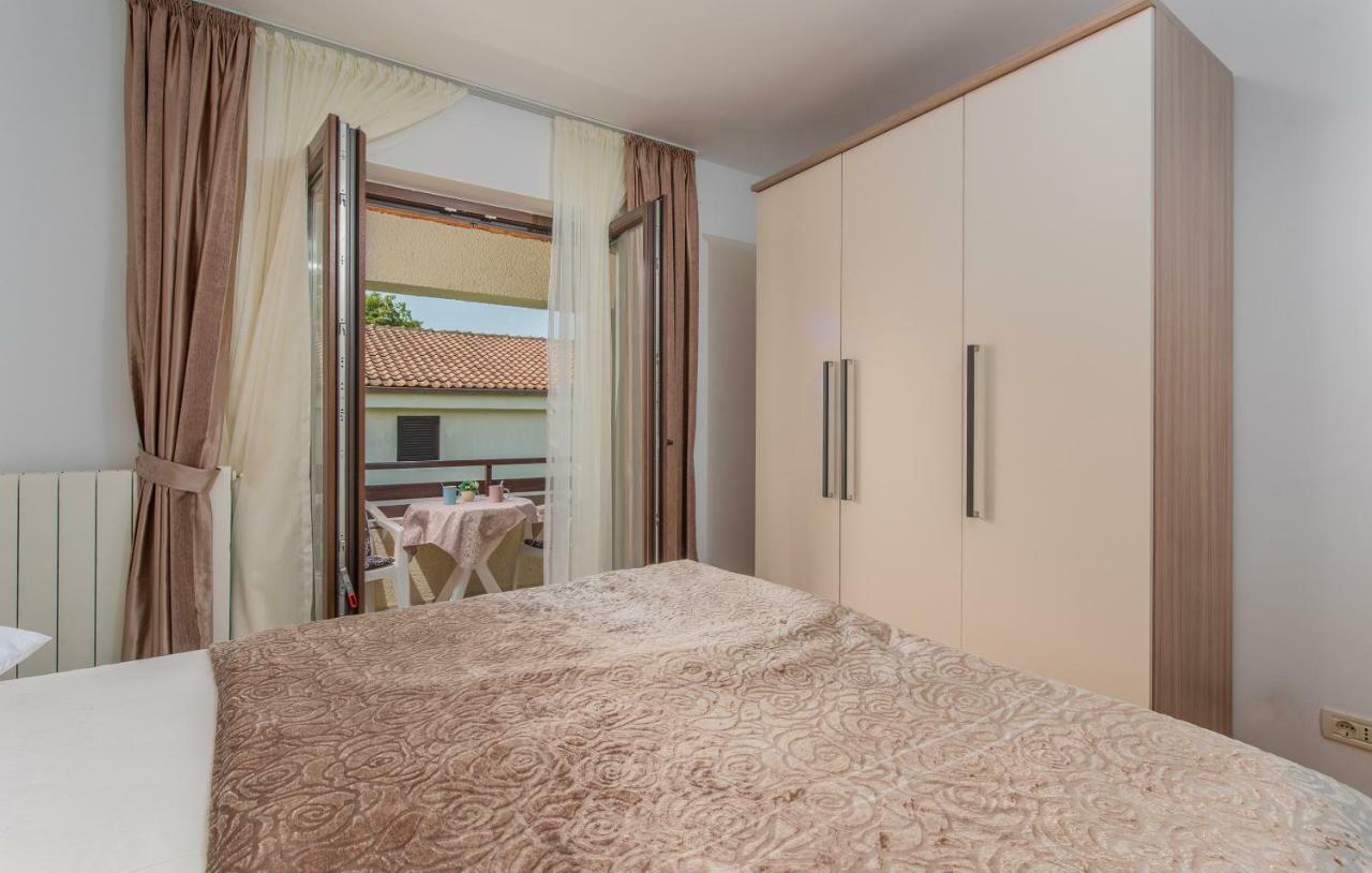 Apartments Marizela Porec Exterior photo